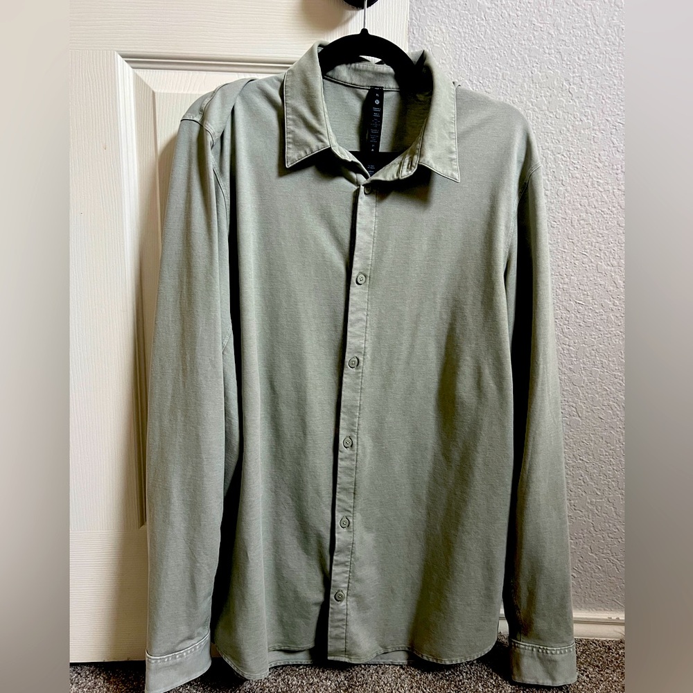 Lululemon Men’s Button Down